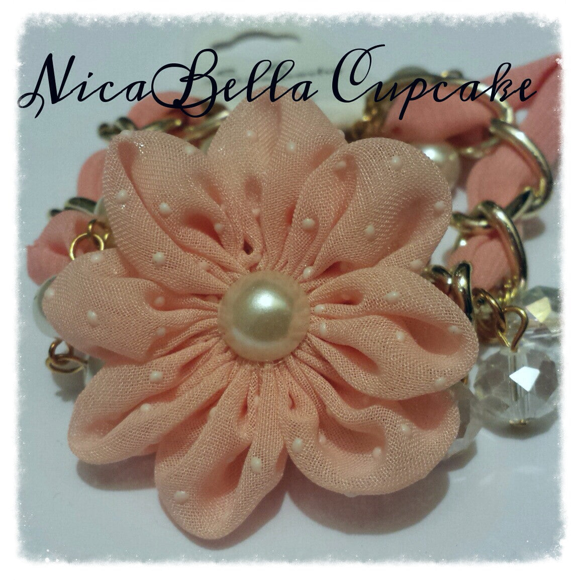 Polka dot flower and pearls bracelet