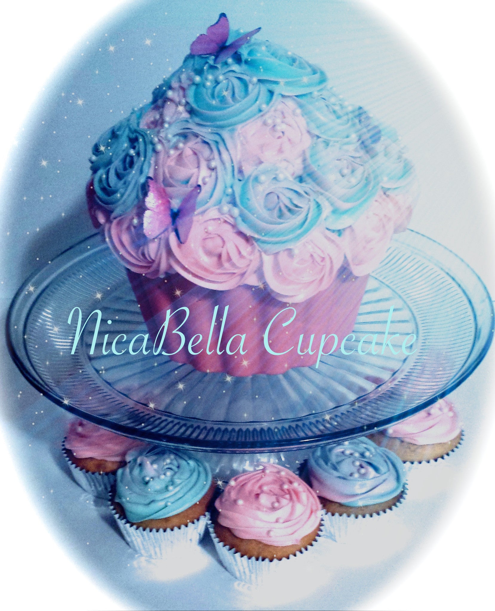 Giant Cupcake - NicaBella Cupcake Boutique
